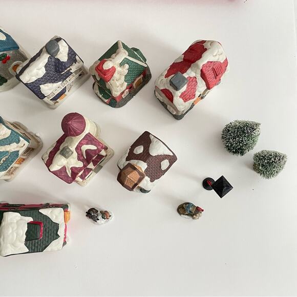Vintage Cirkens Lighted Village Hand Painted Miniature Porcelain House Set of 10 - Picture 4 of 9